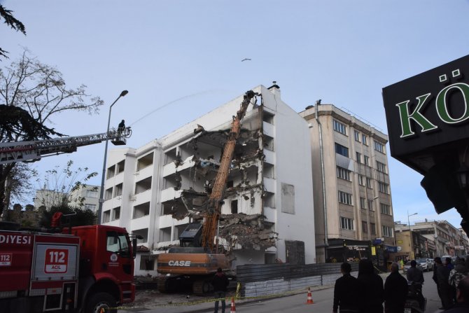 48 Yıllık Sinop Belediyesi Binası Yıkılıyor