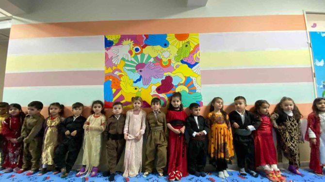 Şırnaklı Minikler Yerli Malı Haftası’nı Yöresel Elbiselerle Kutladı