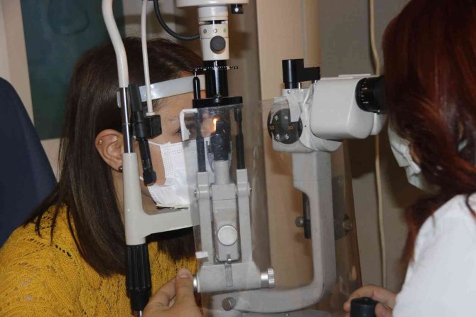 2035’te Her 3 Çocuktan 1’i Gözlük Takacak