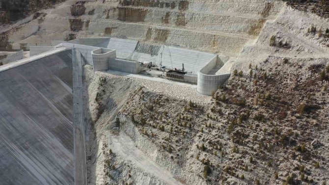 Aksıfat Barajı’nda Sona Gelindi