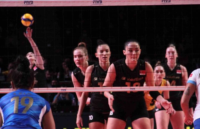 Fıvb Kadınlar Dünya Kulüpler Şampiyonası: Minas Tenis Clube: 0 - Vakıfbank: 3