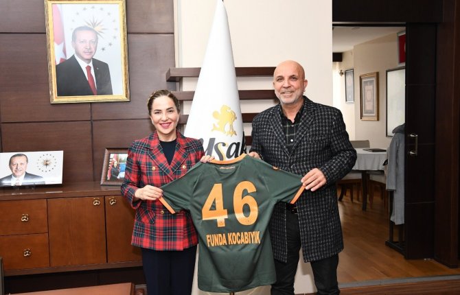Alanyaspor Başkanı Çavuşoğlu, Koşan Adama Misafir Oldu