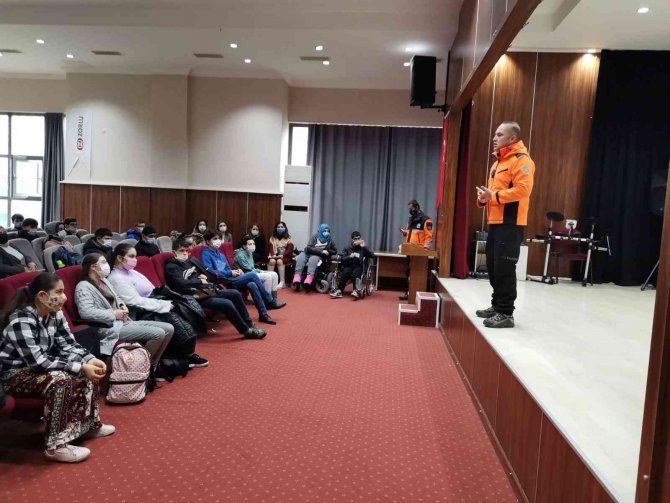 Yıldırım’da Okullarda Afet Eğitimi