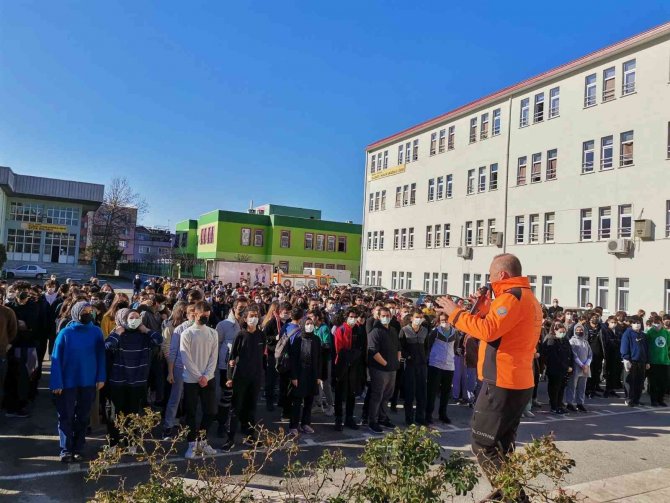Yıldırım’da Okullarda Afet Eğitimi