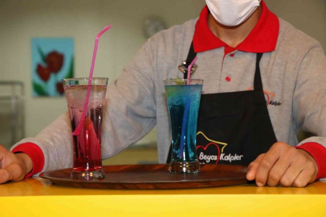 Beyaz Kalpler’de Barista Kursu Başladı