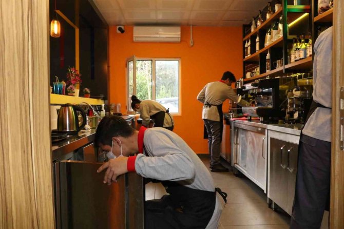 Beyaz Kalpler’de Barista Kursu Başladı