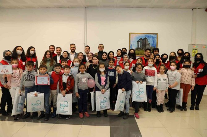 3 Gün Boyunca Hem Eğlendiler, Hem De Bilimsel Çalışmalara Tanık Oldular