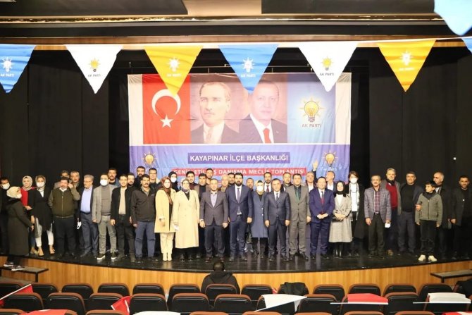 Ak Parti Kayapınar İlçe Danışma Meclisi Toplantısını Gerçekleştirdi