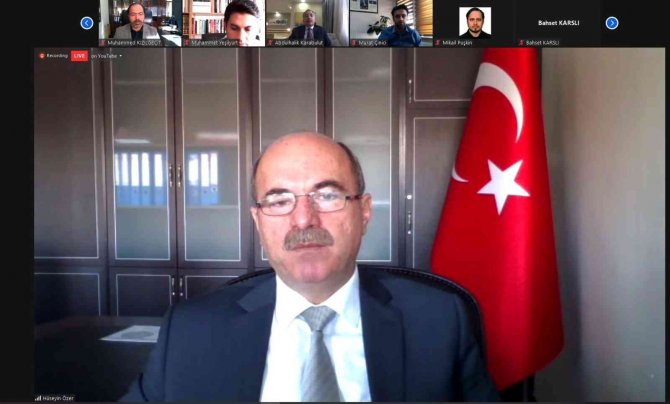 Ai̇çü’de “Uluslararası Yapay Zeka Transhümanizm Posthümanizm Ve Din Sempozyumu” Başladı