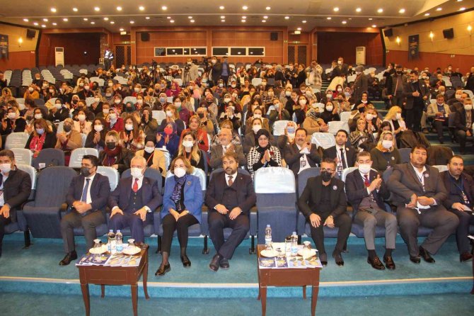 Ak Parti Teşkilat Akademisinin Mersin Eğitimleri Başladı