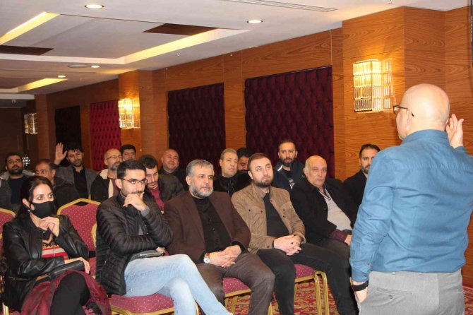 Batman’da ’Basın Konseyi Veri Güvenliği’ Semineri Düzenledi