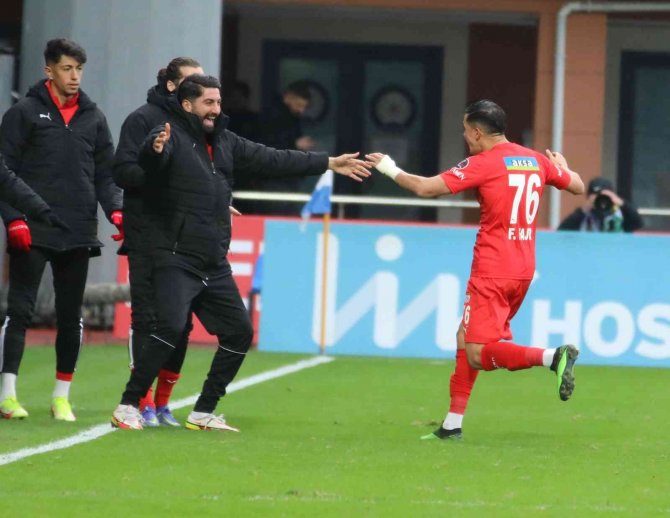 Fayçal Fajr, Gol Sayısını 2’ye Çıkarttı