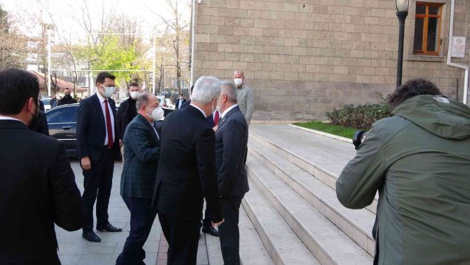 Eski Sağlık Bakanı Akdağ’dan Kılıçdaroğlu’na 28 Şubat Eleştirisi