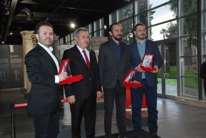 Adana’da Doğa Fotoğrafları Sergisi’ne Yoğun İlgi