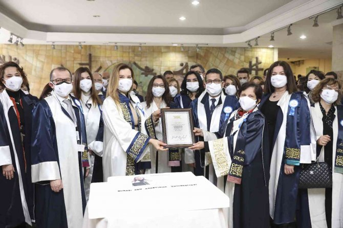 Deü, Araştırma Üniversitesi Başarısını Mensuplarıyla Paylaştı