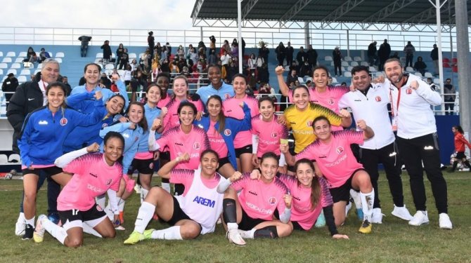 1207 Antalyaspor Son Dakikada Güldü