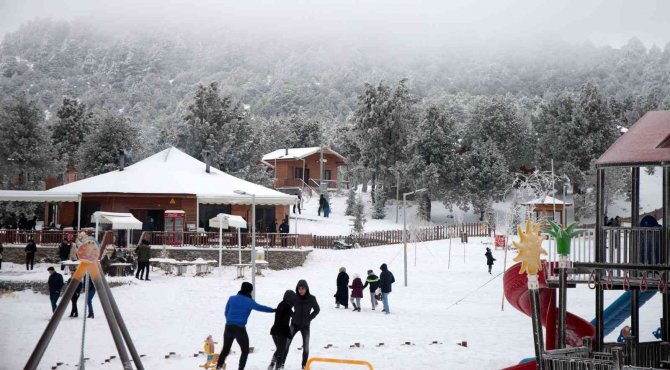 Meteorolojiden Denizli İçin Kuvvetli Kar Yağışı Uyarısı