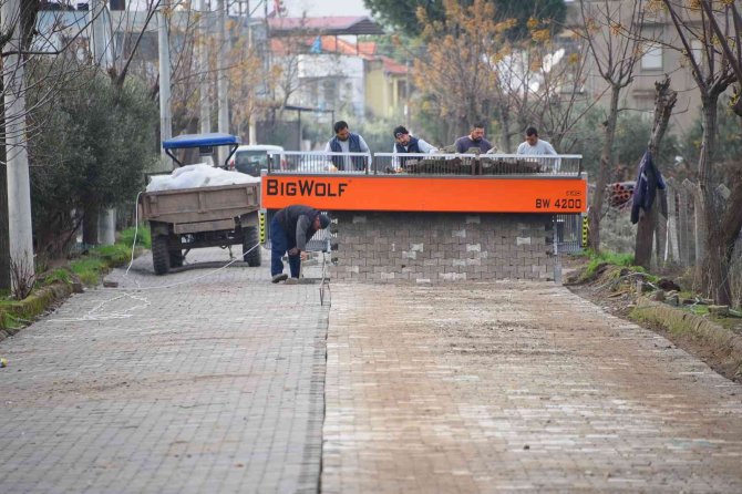 Sart Mahallesinde Yollara Parke Taşı Döşendi