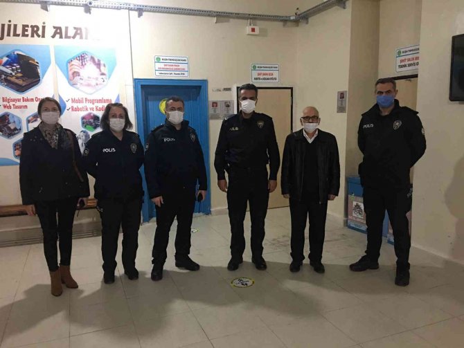 Şehitlerin İsimleri Sınıflara Verildi