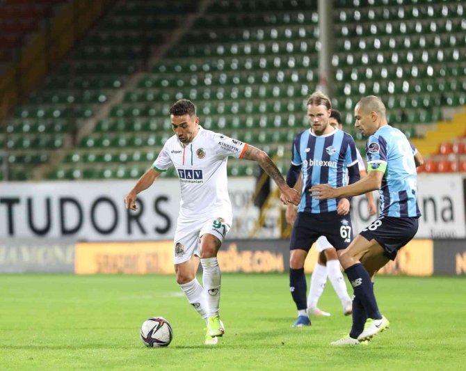 Spor Toto Süper Lig: Alanyaspor: 1 - Adana Demirspor: 3 (Maç Sonucu)