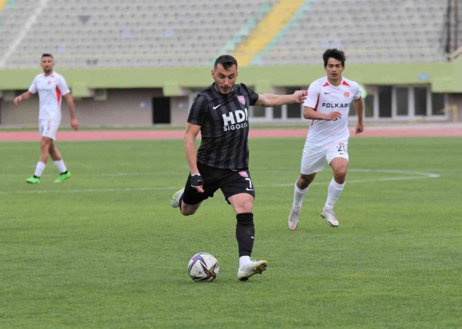 Tff 3. Lig: Bergama Belediyespor: 2 - Nevşehir Belediyespor: 2