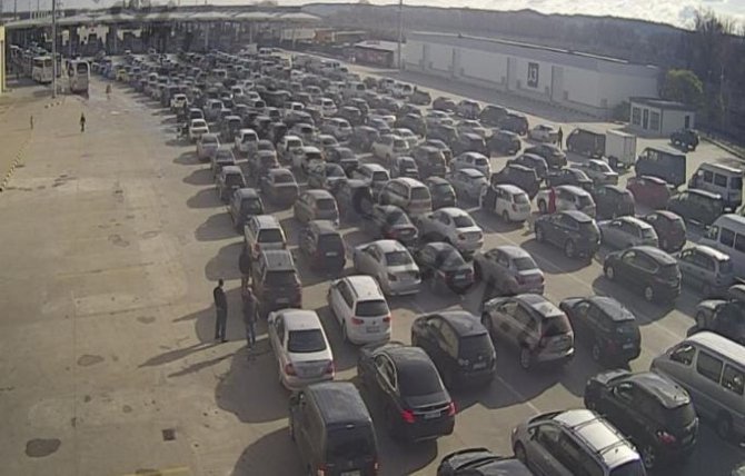 Edirne Bulgar Avm’sine Döndü