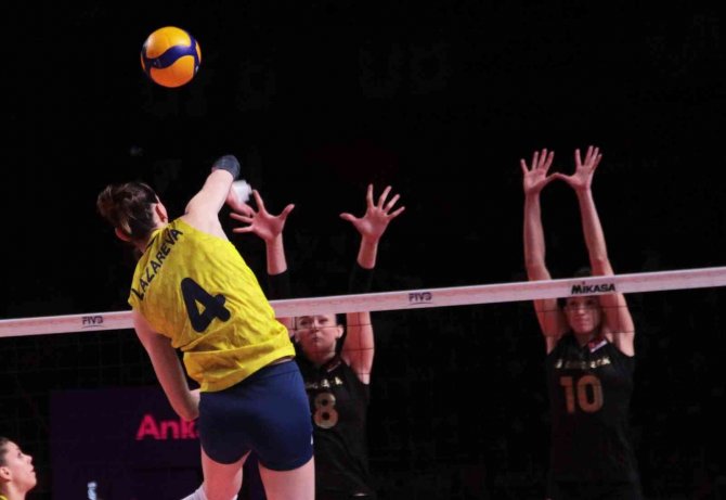 2021 Fıvb Kadınlar Dünya Kulüpler Şampiyonası: Vakıfbank: 3 - Fenerbahçe Opet: 0