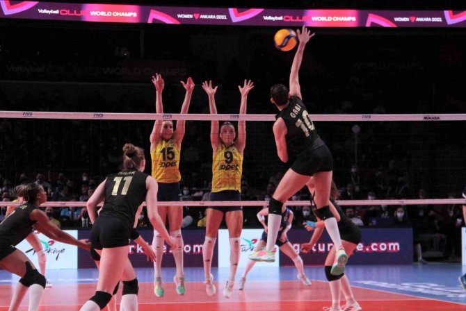 2021 Fıvb Kadınlar Dünya Kulüpler Şampiyonası: Vakıfbank: 3 - Fenerbahçe Opet: 0