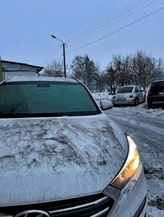 Ukrayna’ya Siyah Kar Yağdı