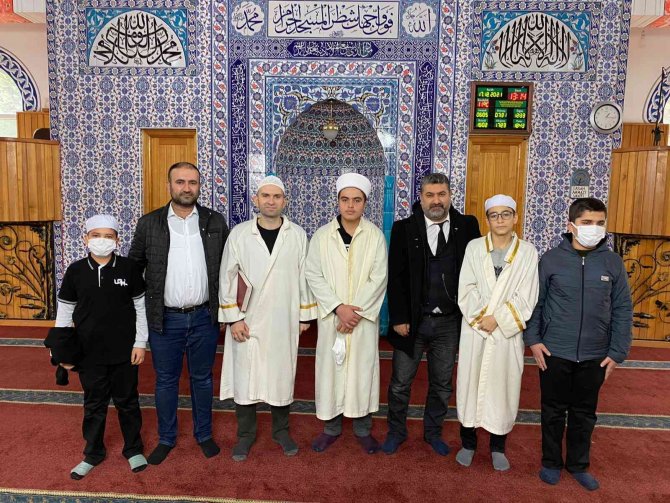 İ̇mam Hatip Lisesi Öğrencileri Camide Cemaatle Buluştu
