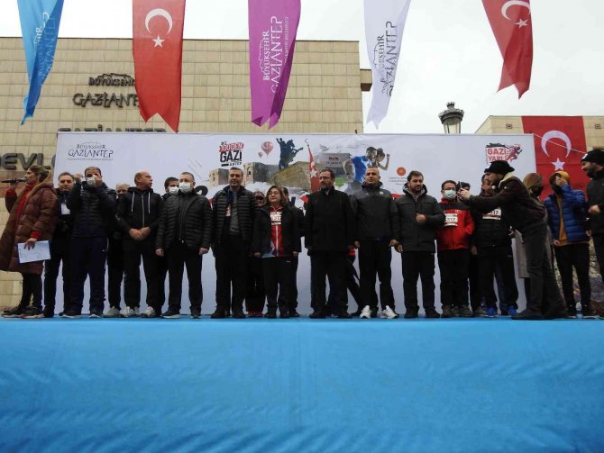 3. Gazi Yarı Maratonu Koşuldu