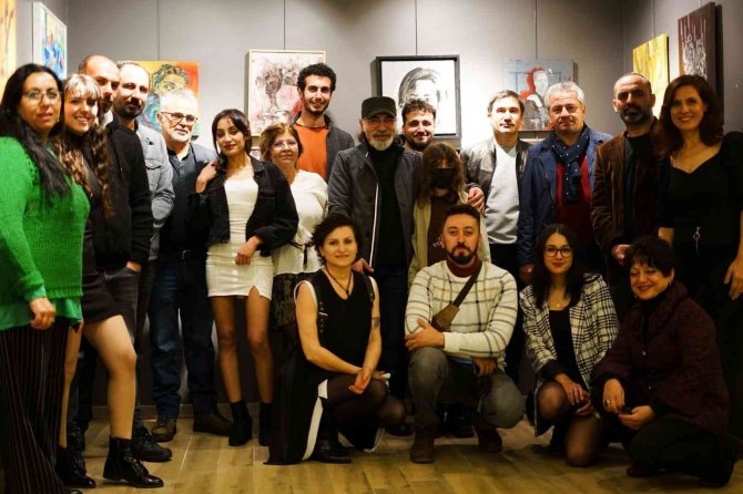 29 Sanatçı Aynı Sergide