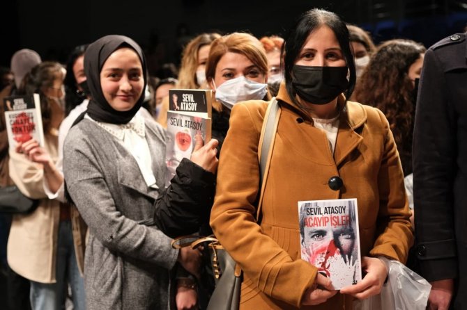 Alanya Kitap Günleri İki Önemli İsmi Alanya Halkı İle Buluşturdu