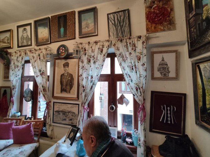 Ulucanlar Sanat Sokağı 44 Sanatçıya Ev Sahipliği Yapıyor