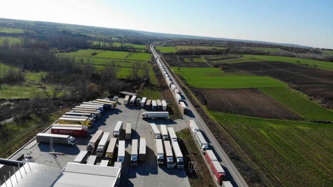Bulgaristan Sınırında 35 Kilometrelik İhracat Kuyruğu