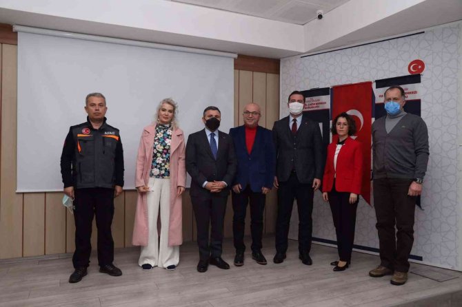 Çağrı Personellerine İletişim Eğitim Verildi