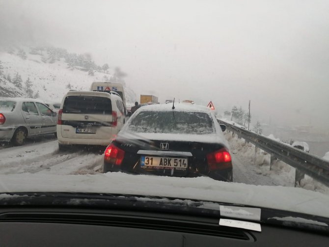 Kahramanmaraş’ta Ulaşım Ve Eğitime Kar Engeli