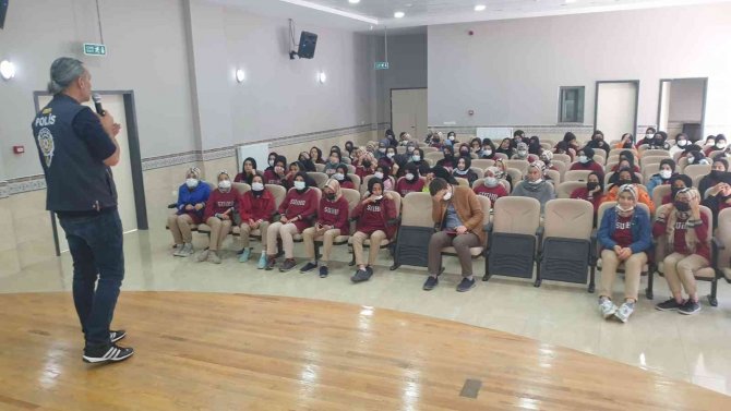 Konya Emniyetinden Öğrencilere Siber Farkındalık Semineri