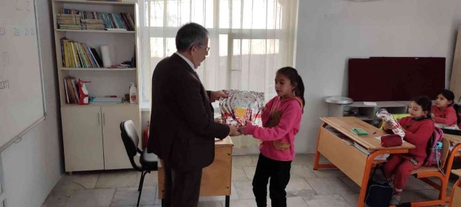 Köyceğizli Öğrencilere, Kardeş Hediyesi