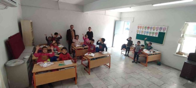 Köyceğizli Öğrencilere, Kardeş Hediyesi