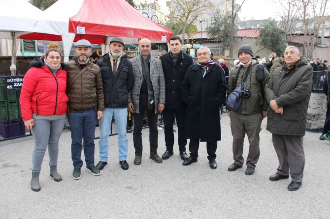 Manisa’da Trabzonsporlu Taraftarlardan Bir Ton Hamsi İkramı