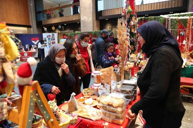 Denizli’de El Emeği Ve Girişimci Kadınlar Festivali Tam Hızıyla Devam Ediyor