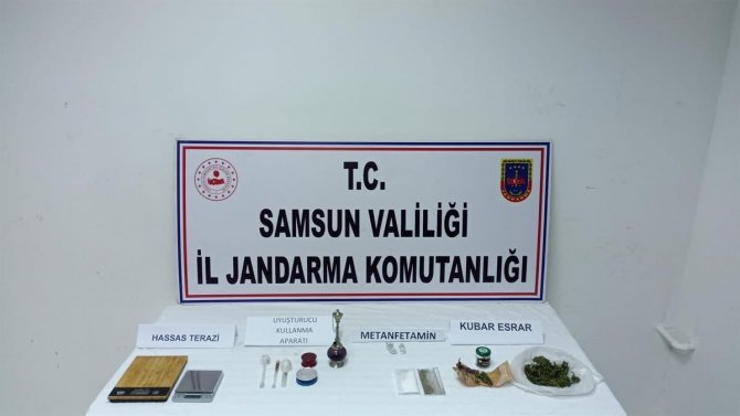Jandarmadan 16 Uyuşturucu Operasyonunda 20 Şahsa Gözaltı