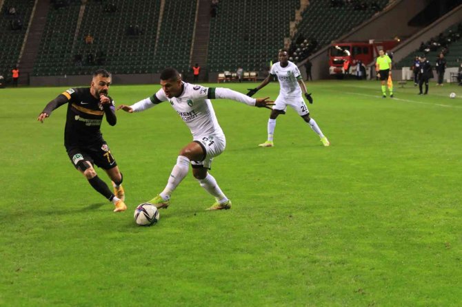 Spor Toto 1. Lig: Kocaelispor: 1 - Eyüpspor: 1