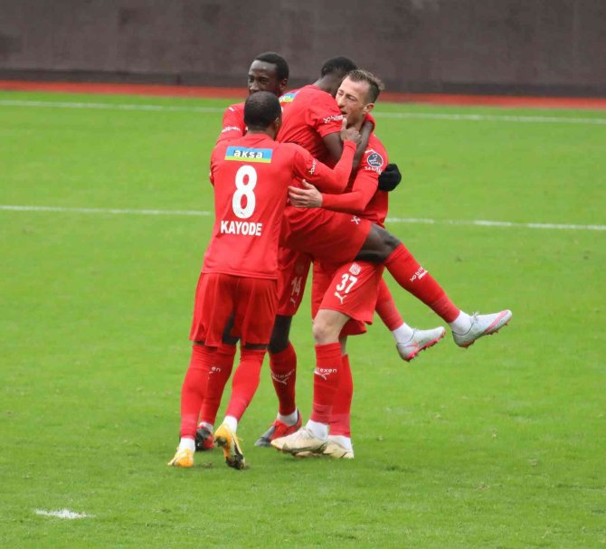 Sivasspor’un Yenilmezlik Serisi 4 Maça Çıktı