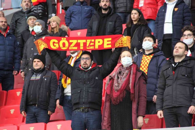 Spor Toto Süper Lig: Göztepe: 0 - Fatih Karagümrük: 0 (İ̇lk Yarı)