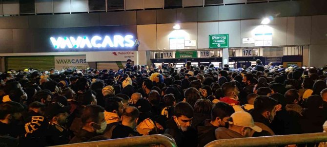 Kadıköy’de İzdiham!