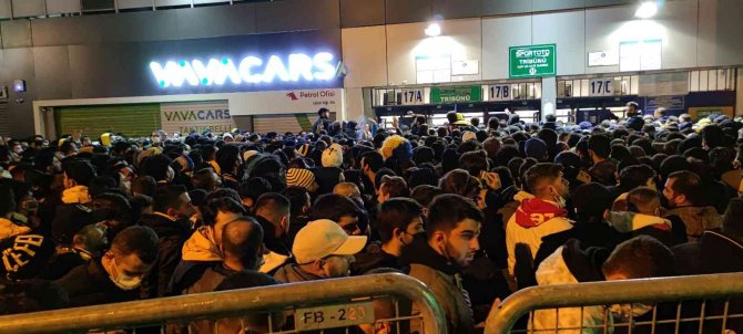 Kadıköy’de İzdiham!