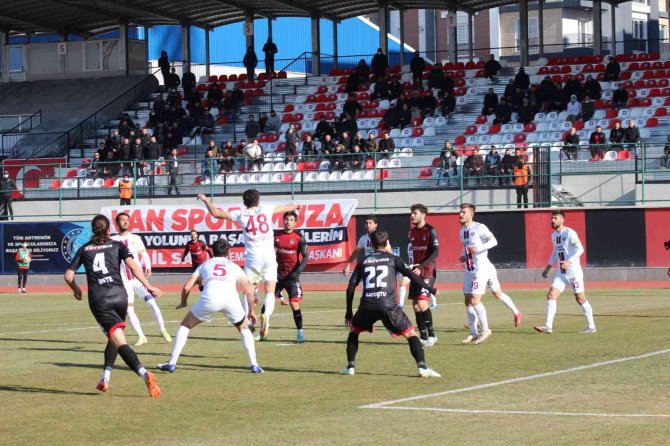 Tff 2. Lig: Vanspor Fk: 3 - İ̇negölspor: 1