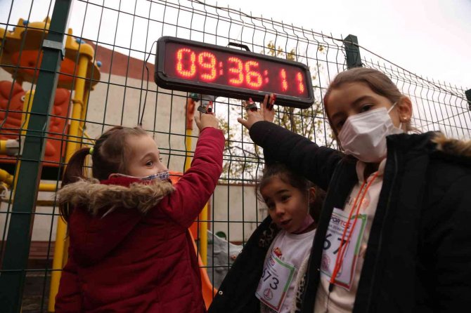 Mersinli Sporcu Oryantiring Yarışmasında Türkiye İkincisi